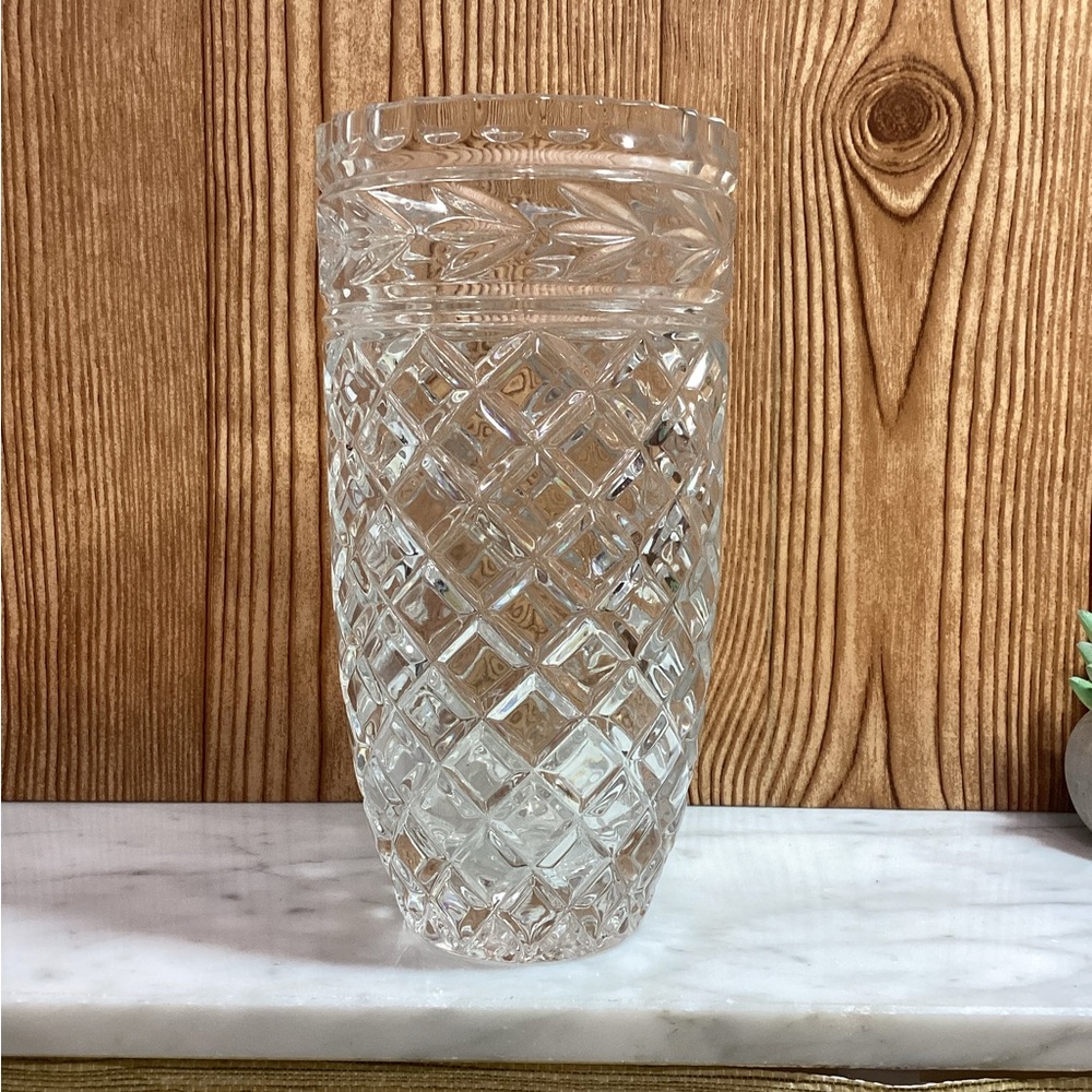 Elegant Crystal Cut Glass Vase 8.25”